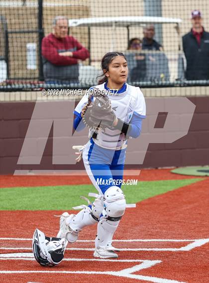Thumbnail 1 in Wylie vs Temple photogallery.