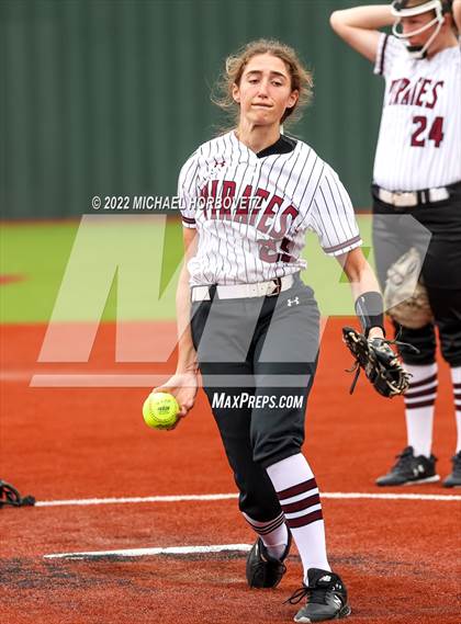 Thumbnail 1 in Wylie vs Temple photogallery.