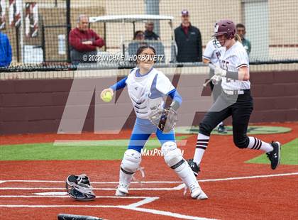 Thumbnail 2 in Wylie vs Temple photogallery.