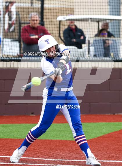 Thumbnail 1 in Wylie vs Temple photogallery.