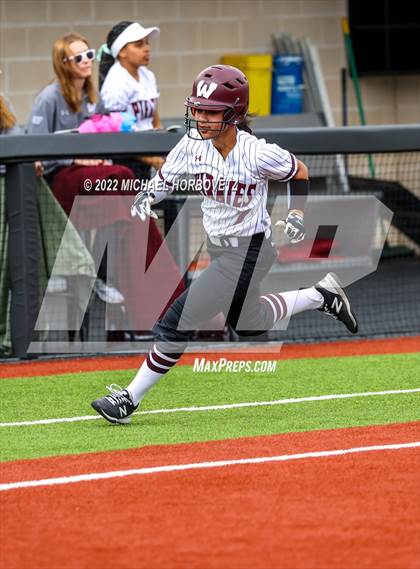 Thumbnail 2 in Wylie vs Temple photogallery.