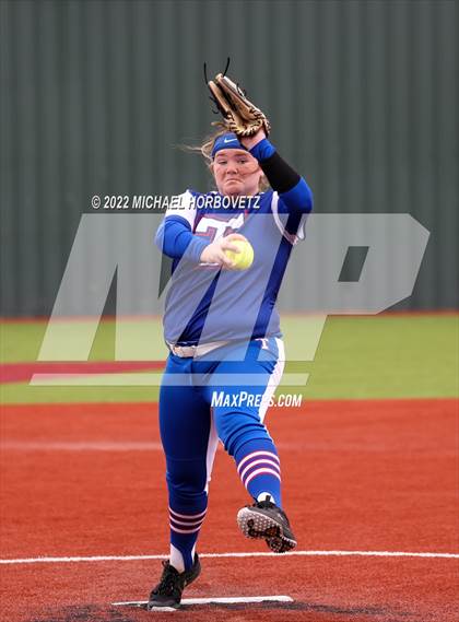 Thumbnail 2 in Wylie vs Temple photogallery.