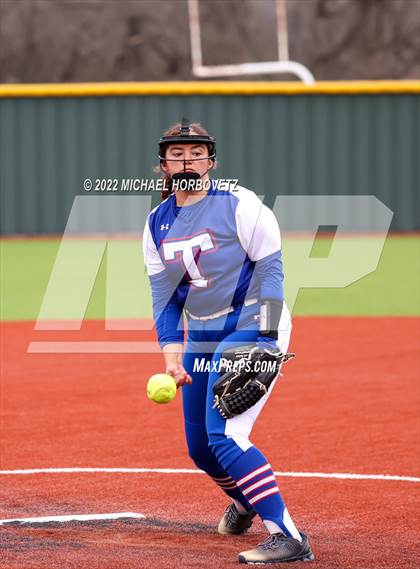 Thumbnail 1 in Wylie vs Temple photogallery.
