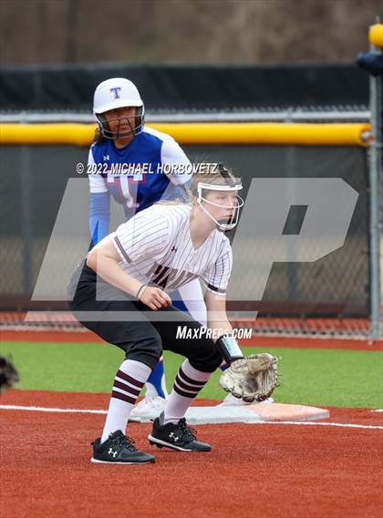 Thumbnail 2 in Wylie vs Temple photogallery.