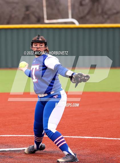 Thumbnail 3 in Wylie vs Temple photogallery.