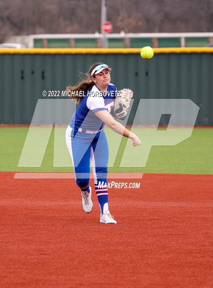 Thumbnail 1 in Wylie vs Temple photogallery.