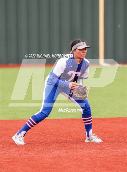 Thumbnail 2 in Wylie vs Temple photogallery.