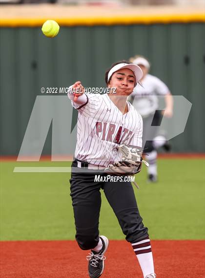 Thumbnail 2 in Wylie vs Temple photogallery.