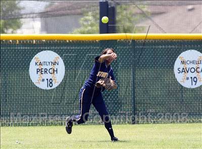 Thumbnail 1 in Stony Point vs. Spring photogallery.