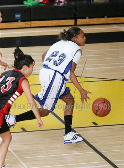 Thumbnail 3 in Canyon Crest Academy vs. San Diego (So Cal Holiday Classic) photogallery.