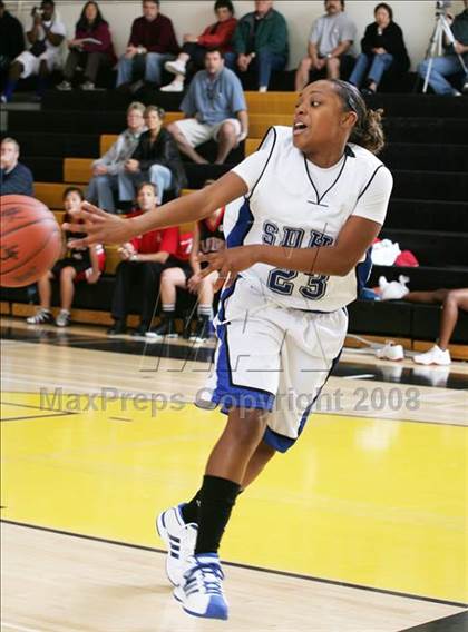 Thumbnail 3 in Canyon Crest Academy vs. San Diego (So Cal Holiday Classic) photogallery.