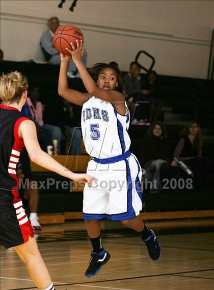 Thumbnail 2 in Canyon Crest Academy vs. San Diego (So Cal Holiday Classic) photogallery.