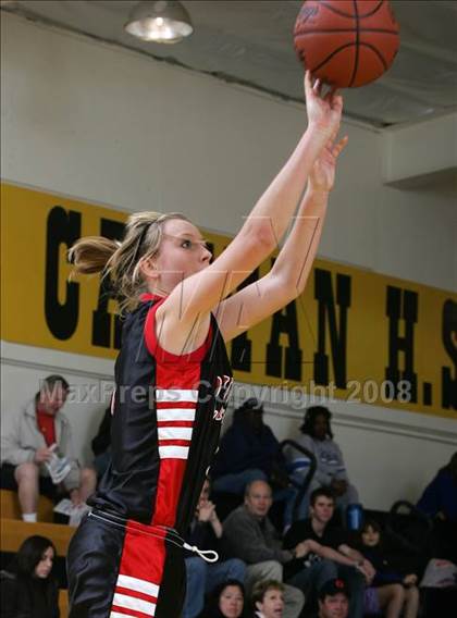 Thumbnail 2 in Canyon Crest Academy vs. San Diego (So Cal Holiday Classic) photogallery.