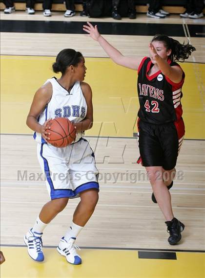 Thumbnail 3 in Canyon Crest Academy vs. San Diego (So Cal Holiday Classic) photogallery.
