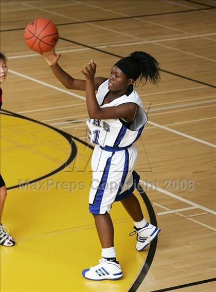 Thumbnail 1 in Canyon Crest Academy vs. San Diego (So Cal Holiday Classic) photogallery.