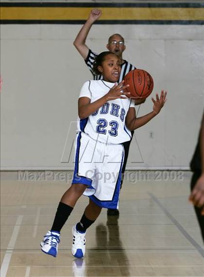 Thumbnail 2 in Canyon Crest Academy vs. San Diego (So Cal Holiday Classic) photogallery.