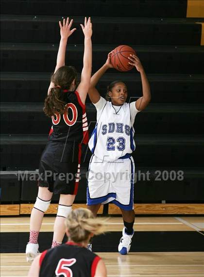 Thumbnail 3 in Canyon Crest Academy vs. San Diego (So Cal Holiday Classic) photogallery.