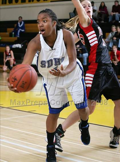 Thumbnail 1 in Canyon Crest Academy vs. San Diego (So Cal Holiday Classic) photogallery.