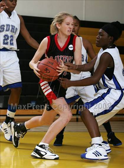 Thumbnail 3 in Canyon Crest Academy vs. San Diego (So Cal Holiday Classic) photogallery.