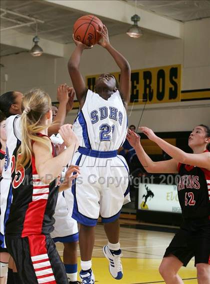 Thumbnail 1 in Canyon Crest Academy vs. San Diego (So Cal Holiday Classic) photogallery.