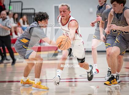 Thumbnail 3 in Bonneville vs Cedar Valley (UHSAA 5A Round 1) photogallery.