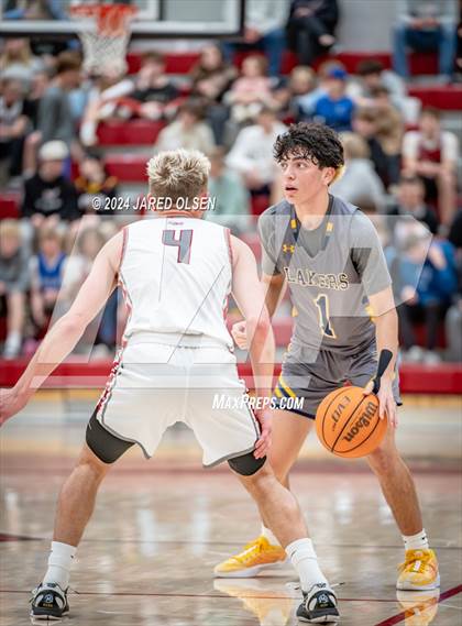 Thumbnail 3 in Bonneville vs Cedar Valley (UHSAA 5A Round 1) photogallery.
