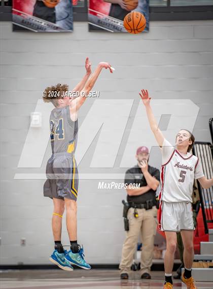 Thumbnail 2 in Bonneville vs Cedar Valley (UHSAA 5A Round 1) photogallery.