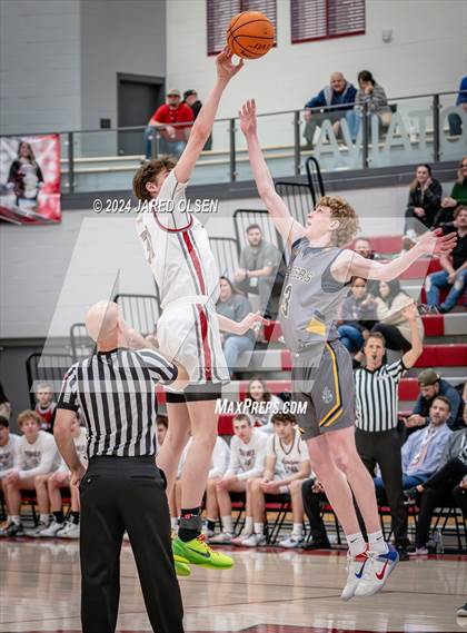 Thumbnail 3 in Bonneville vs Cedar Valley (UHSAA 5A Round 1) photogallery.