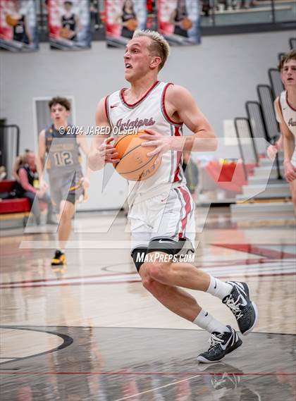 Thumbnail 2 in Bonneville vs Cedar Valley (UHSAA 5A Round 1) photogallery.