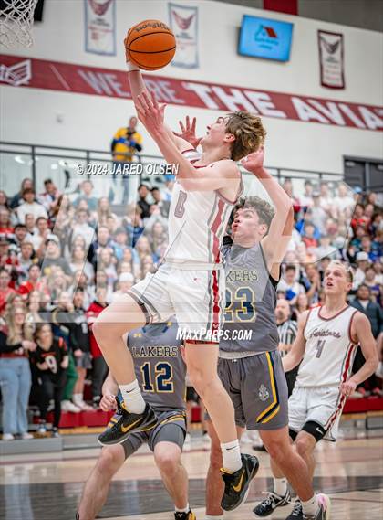 Thumbnail 3 in Bonneville vs Cedar Valley (UHSAA 5A Round 1) photogallery.