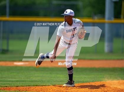 Thumbnail 2 in Lumberton @ Purnell Swett photogallery.