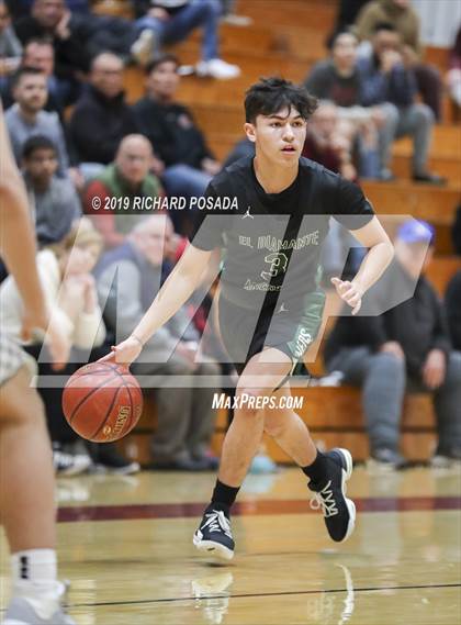 Thumbnail 1 in El Diamante vs. Dinuba (Polly Wilhelmsen Invitational) photogallery.