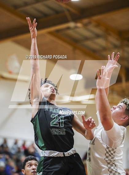 Thumbnail 3 in El Diamante vs. Dinuba (Polly Wilhelmsen Invitational) photogallery.