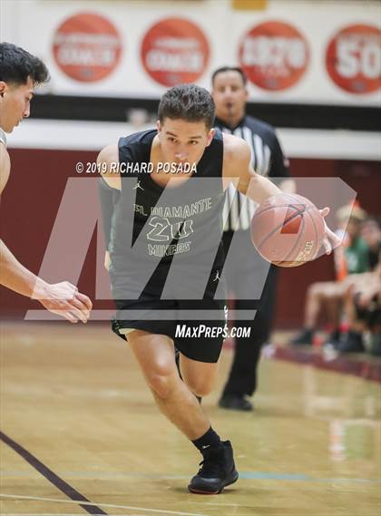 Thumbnail 3 in El Diamante vs. Dinuba (Polly Wilhelmsen Invitational) photogallery.