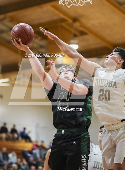 Thumbnail 2 in El Diamante vs. Dinuba (Polly Wilhelmsen Invitational) photogallery.