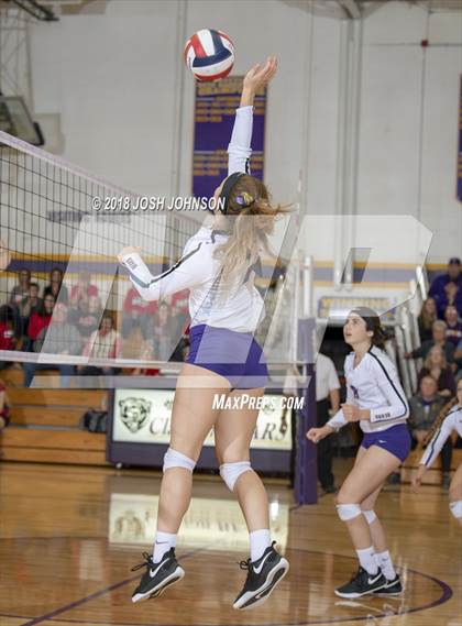 Thumbnail 1 in Clayton vs. Elmwood (WIAA D4 Regional Semifinal) photogallery.