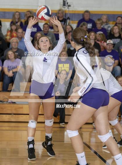 Thumbnail 2 in Clayton vs. Elmwood (WIAA D4 Regional Semifinal) photogallery.