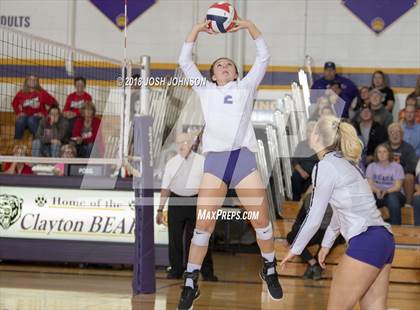 Thumbnail 1 in Clayton vs. Elmwood (WIAA D4 Regional Semifinal) photogallery.
