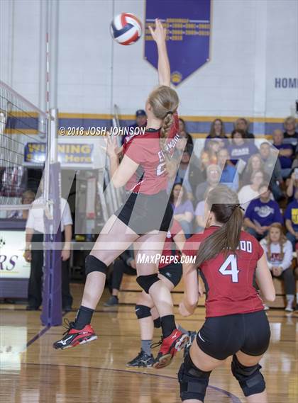 Thumbnail 2 in Clayton vs. Elmwood (WIAA D4 Regional Semifinal) photogallery.