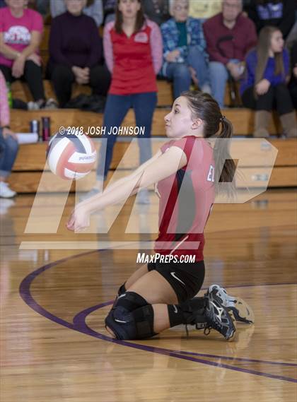 Thumbnail 1 in Clayton vs. Elmwood (WIAA D4 Regional Semifinal) photogallery.