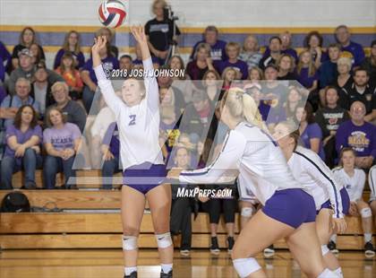 Thumbnail 3 in Clayton vs. Elmwood (WIAA D4 Regional Semifinal) photogallery.
