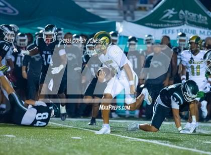 Thumbnail 3 in Grayson vs Collins Hill (MaxPreps Game of the Week) photogallery.