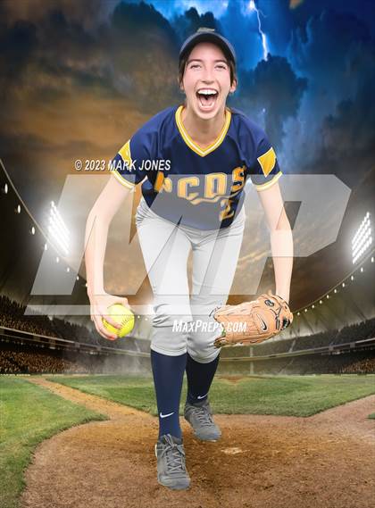 Thumbnail 2 in Phoenix Country Day (Seniors) photogallery.