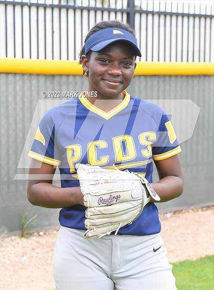 Thumbnail 1 in Phoenix Country Day (Seniors) photogallery.