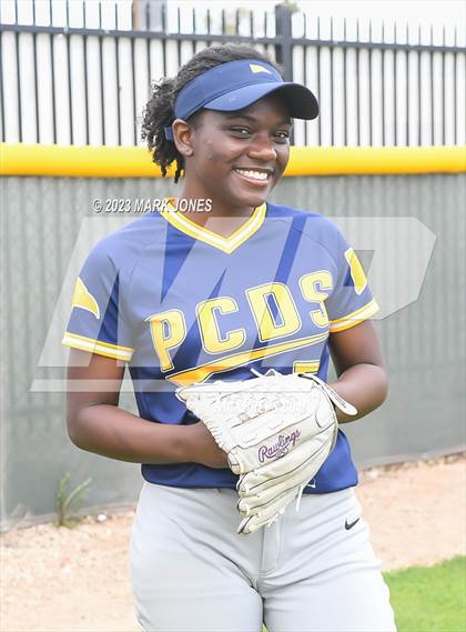 Thumbnail 1 in Phoenix Country Day (Seniors) photogallery.