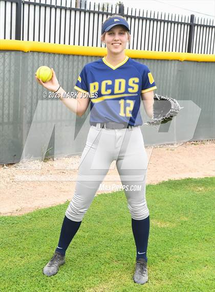 Thumbnail 1 in Phoenix Country Day (Seniors) photogallery.