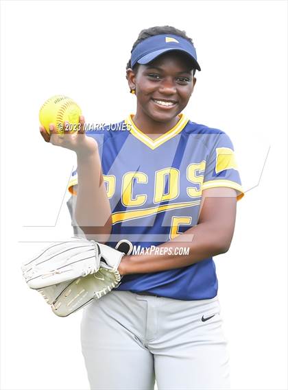 Thumbnail 1 in Phoenix Country Day (Seniors) photogallery.