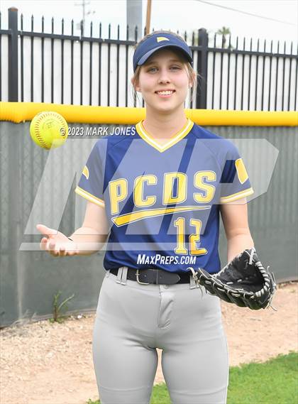 Thumbnail 1 in Phoenix Country Day (Seniors) photogallery.