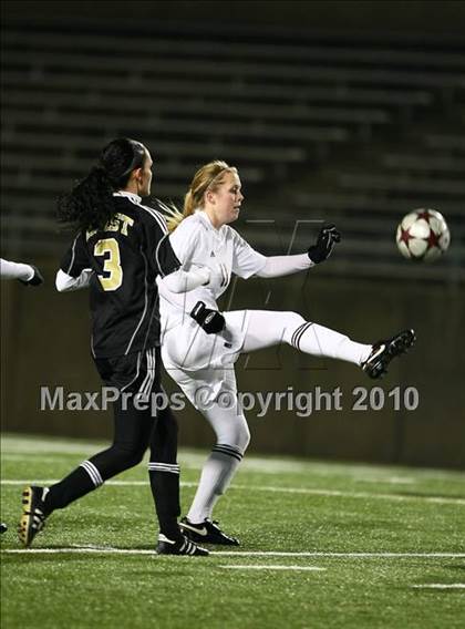 Thumbnail 3 in Plano East vs Plano photogallery.