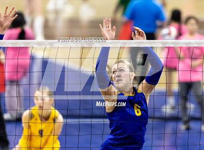 Thumbnail 2 in Simla vs. Wiggins (CHSAA 2A Semifinal) photogallery.